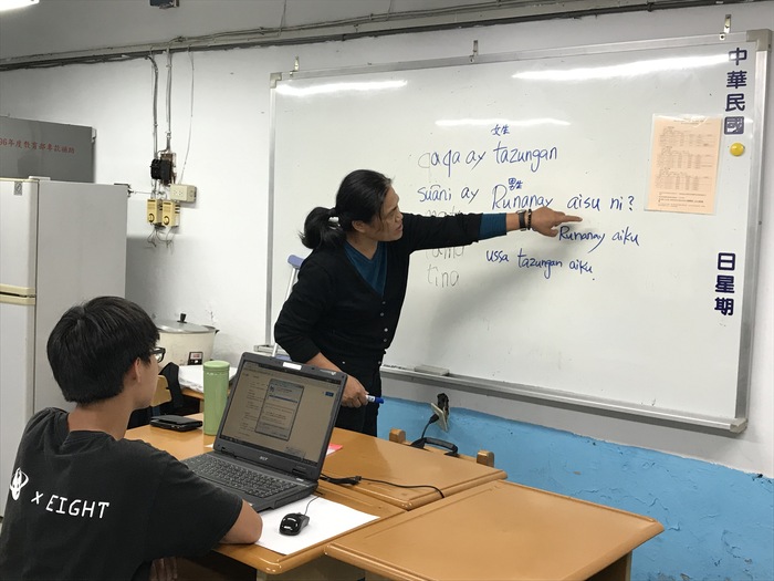 噶瑪蘭語授課情形